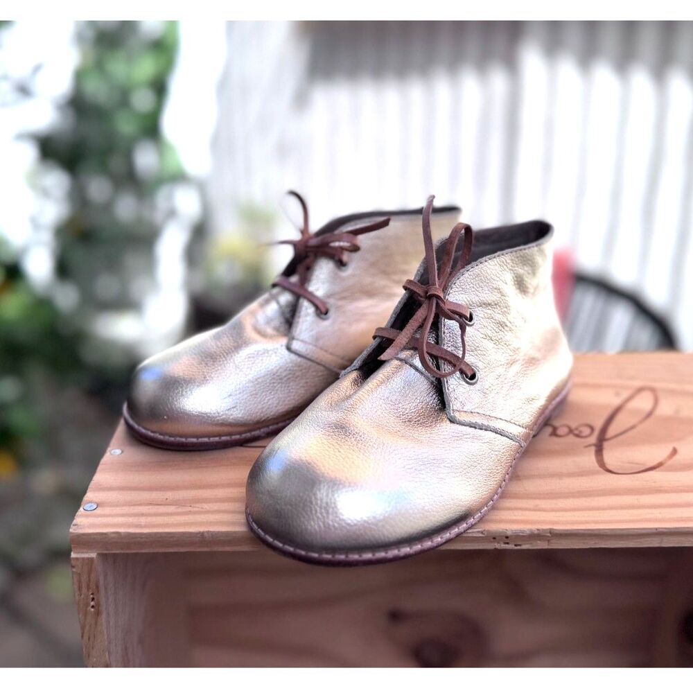 Mon Petit Child Leather Gold Metallic LaceUp Oxford Hard Sole Shoe SZ Toddler 12